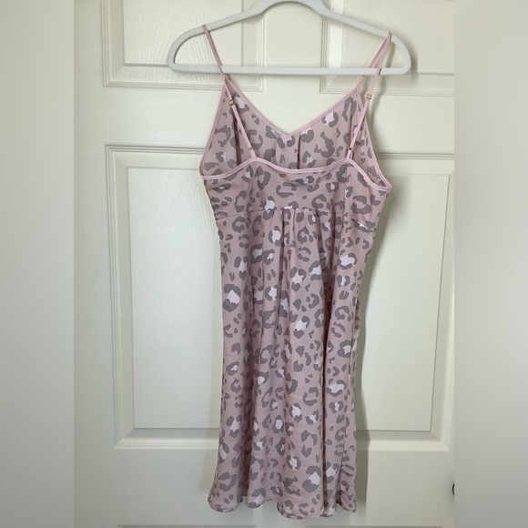 Kate Spade ♠️ ROSEY LEOPARD SATIN CHEMISE IN ROSY LEOPARD Size L - Picture 5 of 8